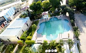 Hotel Rani Bagh Resort